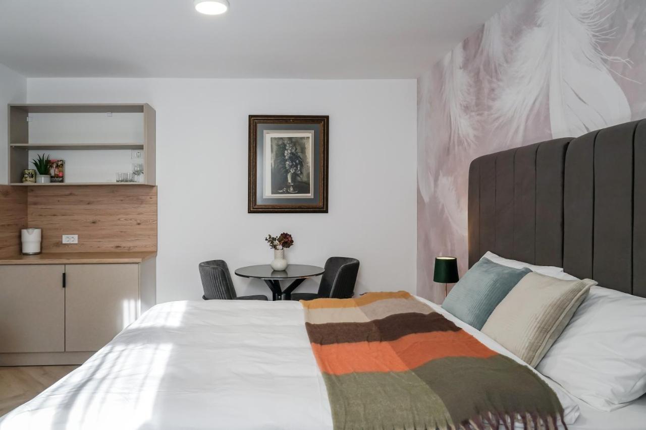 The Chic Retreat Apartment Bucharest Exterior photo